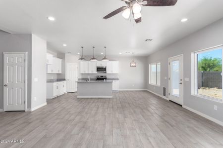 New construction Single-Family house 9290 W Troy Dr, Arizona City, AZ 85123 null- photo 4 4