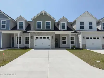 New construction Single-Family house 547 Timbercrest Cir Se, Bolivia, NC 28422 plan 1807 Townhome - image