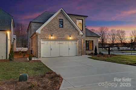 New construction Single-Family house 8159 Fairview Rd, Unit 10, Charlotte, NC 28226 null- photo 0