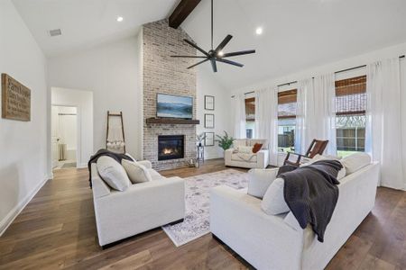 New construction Single-Family house 3108 Hazlewood Rd, Granbury, TX 76049 - image 4