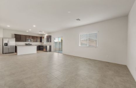 New construction Single-Family house 5079 S 251St Dr, Buckeye, AZ 85326 Sunflower- photo 8 8