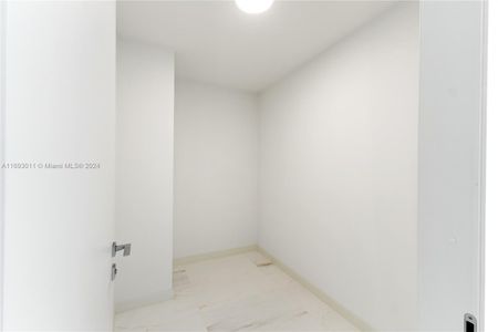 New construction Condo/Apt house 300 Biscayne Way, Unit 2103, Miami, FL 33131 - photo 28 28