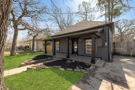 New construction Single-Family house 408 E Josephine St, Weatherford, TX 76086 null- photo 1 1