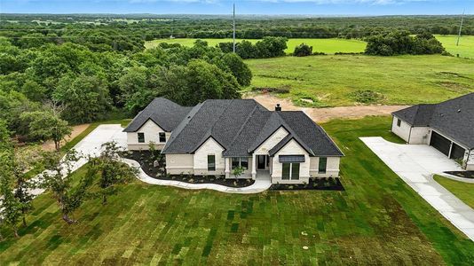 New construction Single-Family house 2081 Glenhollow Dr, Weatherford, TX 76088 - image