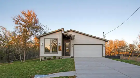 New construction Single-Family house 336 Nene Ln, Bastrop, TX 78602 - image