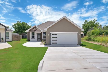 New construction Single-Family house 5115 Waterbury Ct, Granbury, TX 76048 - image