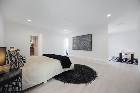 New construction Single-Family house 1810 Kraft St, Dallas, TX 75212 null- photo 13 13