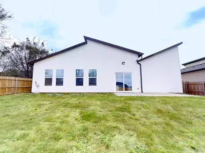 New construction Single-Family house 828 Indian Dr, Granbury, TX 76048 - image