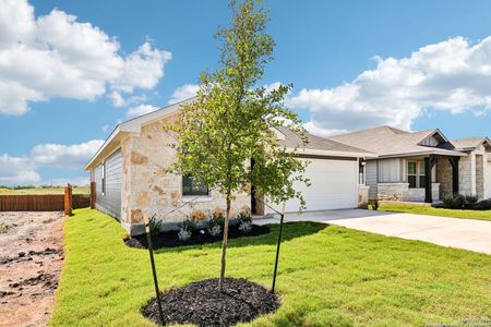 New construction Single-Family house 2922 Clemente Wy, Converse, TX 78109 plan The Briscoe (820) - image
