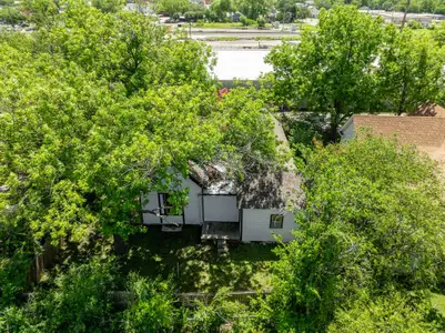 New construction Single-Family house 102 Chestnut St, Hillsboro, TX 76645 - image