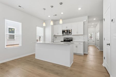 New construction Townhouse house 4618 Lakeview Rd, Charlotte, NC 28216 plan Cannalily - image 5