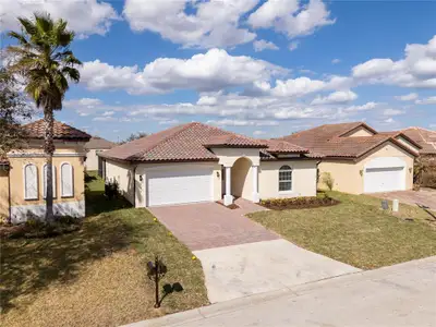 New construction Single-Family house 355 Villa Sorrento Cir, Haines City, FL 33844 - image