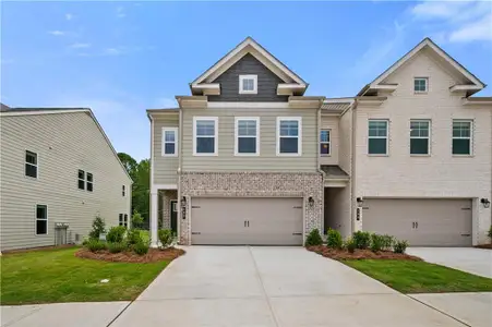 New construction Townhouse house 3676 Donovan Cir, Loganville, GA 30052 - image