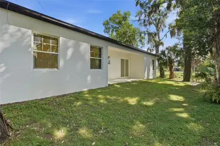 New construction Single-Family house 620 Titcomb St, Eustis, FL 32726 - image