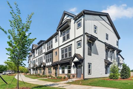 New construction Townhouse house 1804 Alexander Village Main Dr, Charlotte, NC 28262 plan Breckenridge II - image