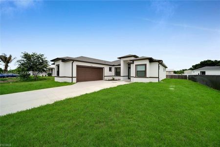 New construction Single-Family house 3316 7Th St Sw, Lehigh Acres, FL 33976 - image