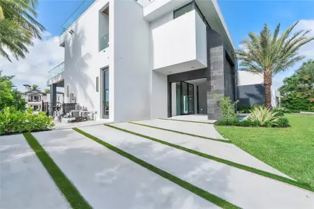 New construction Single-Family house 2880 Ne 28Th St, Fort Lauderdale, FL 33306 - image