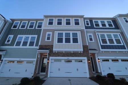 New construction Townhouse house 2721 Hunter Woods Dr, Apex, NC 27502 Kensington - Front Entry Townhomes- photo 57 57