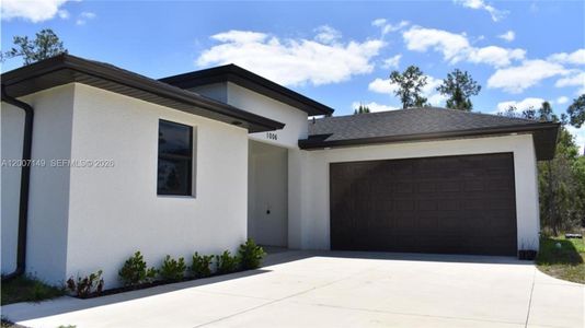 New construction Single-Family house 1006 Hamilton, Lehigh Acres, FL 33972 - image