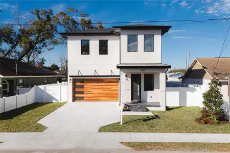 New construction Single-Family house 2905 W Arch St, Tampa, FL 33607 - image