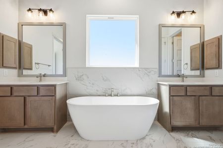 New construction Single-Family house 167 Pradera Ridge Dr, Floresville, TX 78114 - image 9