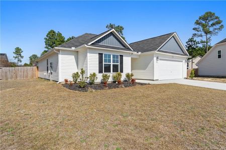 New construction Single-Family house 1705 Ragsdale Rd, Hope Mills, NC 28348 - image