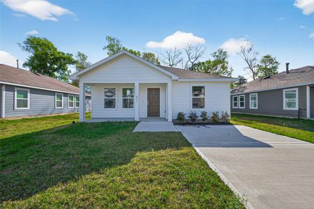 New construction Single-Family house 813 Jefferson Ave, Cleveland, TX 77327 - image
