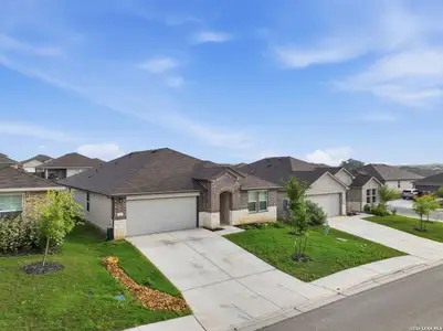 New construction Single-Family house 845 Bahia Pl, Seguin, TX 78155 plan The Lakeway - image