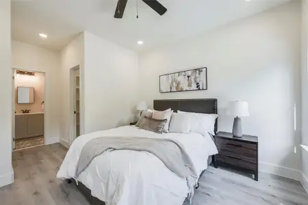 New construction Single-Family house 2402 Garden Dr, Dallas, TX 75215 - image