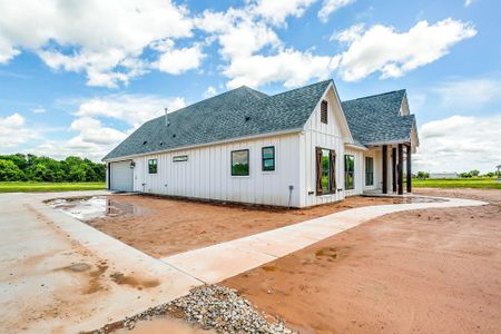 New construction Single-Family house 200 Sarra Ln, Poolville, TX 76487 null- photo 3 3