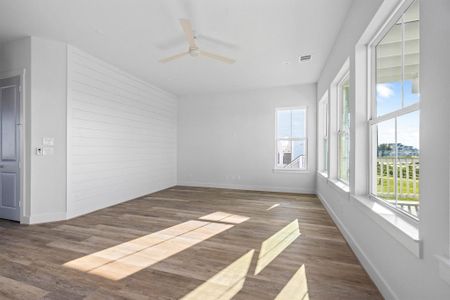 New construction Single-Family house 4115 Great Blue Heron Dr, Galveston, TX 77554 null- photo 5 5