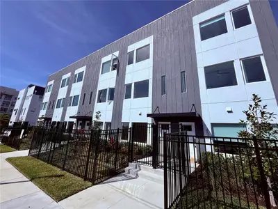 New construction Townhouse house 853 6Th Ave S, St. Petersburg, FL 33701 - image