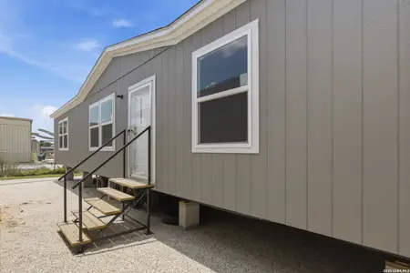New construction Single-Family house 2791 Fm 1332, Jourdanton, TX 78026 - image