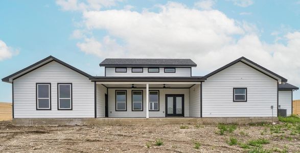 New construction Single-Family house 459 Rancho Linda Dr, Lockhart, TX 78644 - image