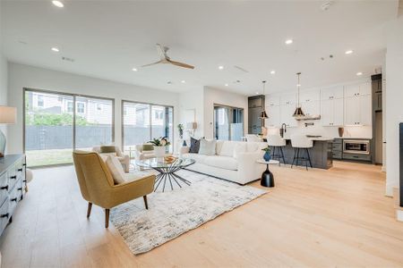 New construction Single-Family house 2213 Whitney St, Houston, TX 77006 null- photo 10 10