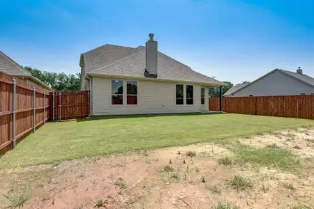 New construction Single-Family house 437 Smith Rd, Springtown, TX 76082 plan The Llano - image