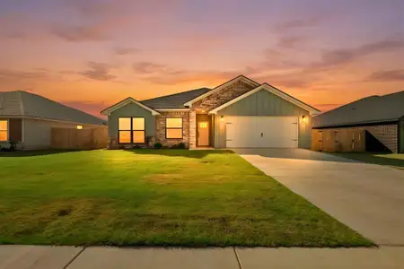 New construction Single-Family house 16529 Crossing Cir, Lindale, TX 75771 - image