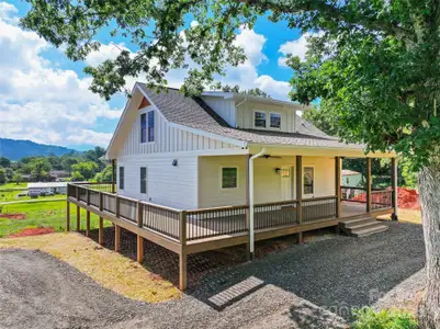 New construction Single-Family house 111 Dawn Dr, Waynesville, NC 28786 - image