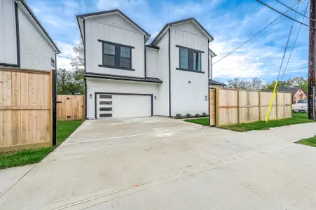 New construction Single-Family house 2716 Spence Rd, Houston, TX 77093 - image