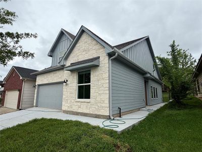 New construction Single-Family house 110 Cove Place Ct, Conroe, TX 77356 - image
