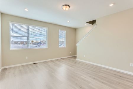 New construction Townhouse house 372 N Geneva St, Aurora, CO 80010 Dillon- photo 5 5