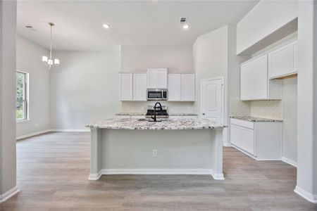 New construction Single-Family house 1528 Rd 66112, Dayton, TX 77535 null- photo 8 8