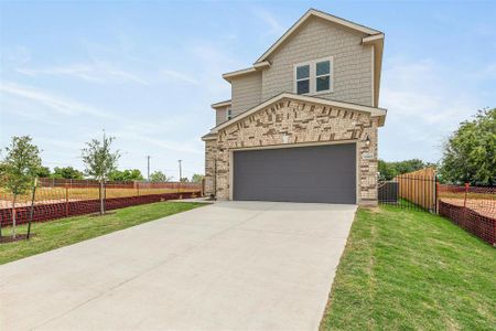 New construction Single-Family house 12825 Oxford Vineyard Ln, Manor, TX 78653 null- photo 3 3