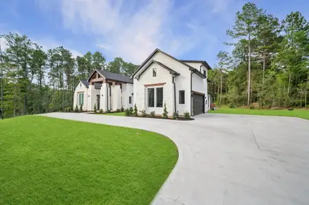 New construction Single-Family house 437 Sundog Rd, Huntsville, TX 77340 - image