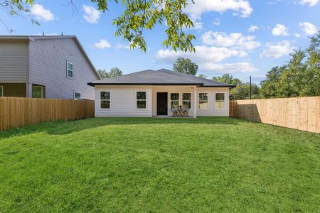 New construction Single-Family house 2826 Gillespie St, Greenville, TX 75401 - image