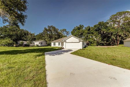 New construction Single-Family house 3036 Thornhill Rd, Winter Haven, FL 33880 - image 12