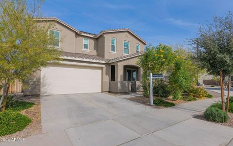 New construction Single-Family house 23046 E Estrella Road, Queen Creek, AZ 85142 - photo 0