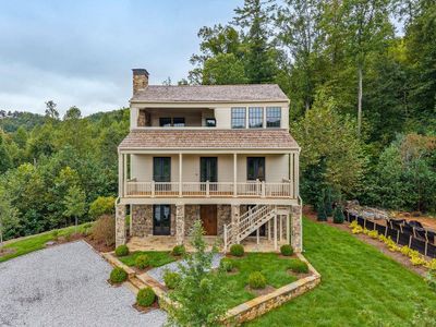 New construction Single-Family house 130 Cove View Ln, Clarkesville, GA 30523 - image