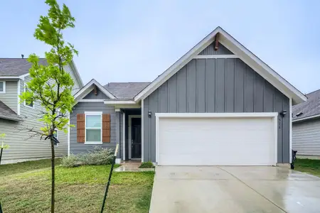 New construction Single-Family house 511 Palo Brea Lp, Hutto, TX 78634 - image
