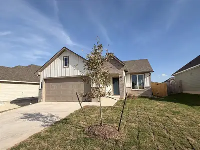 New construction Single-Family house 312 Boatright Blvd, Jarrell, TX 76537 plan The 1262 - image
